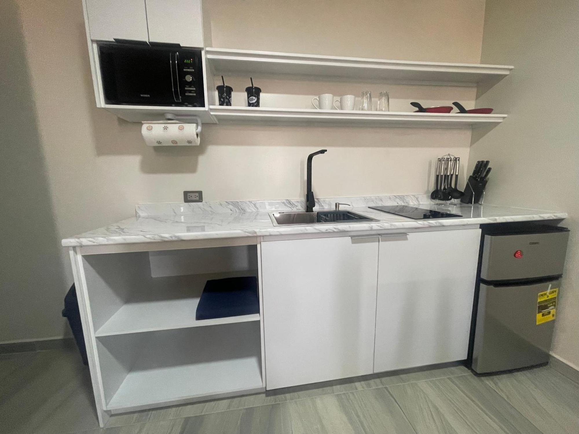 Apartamentos Aeropuerto سيوداد خواريز المظهر الخارجي الصورة