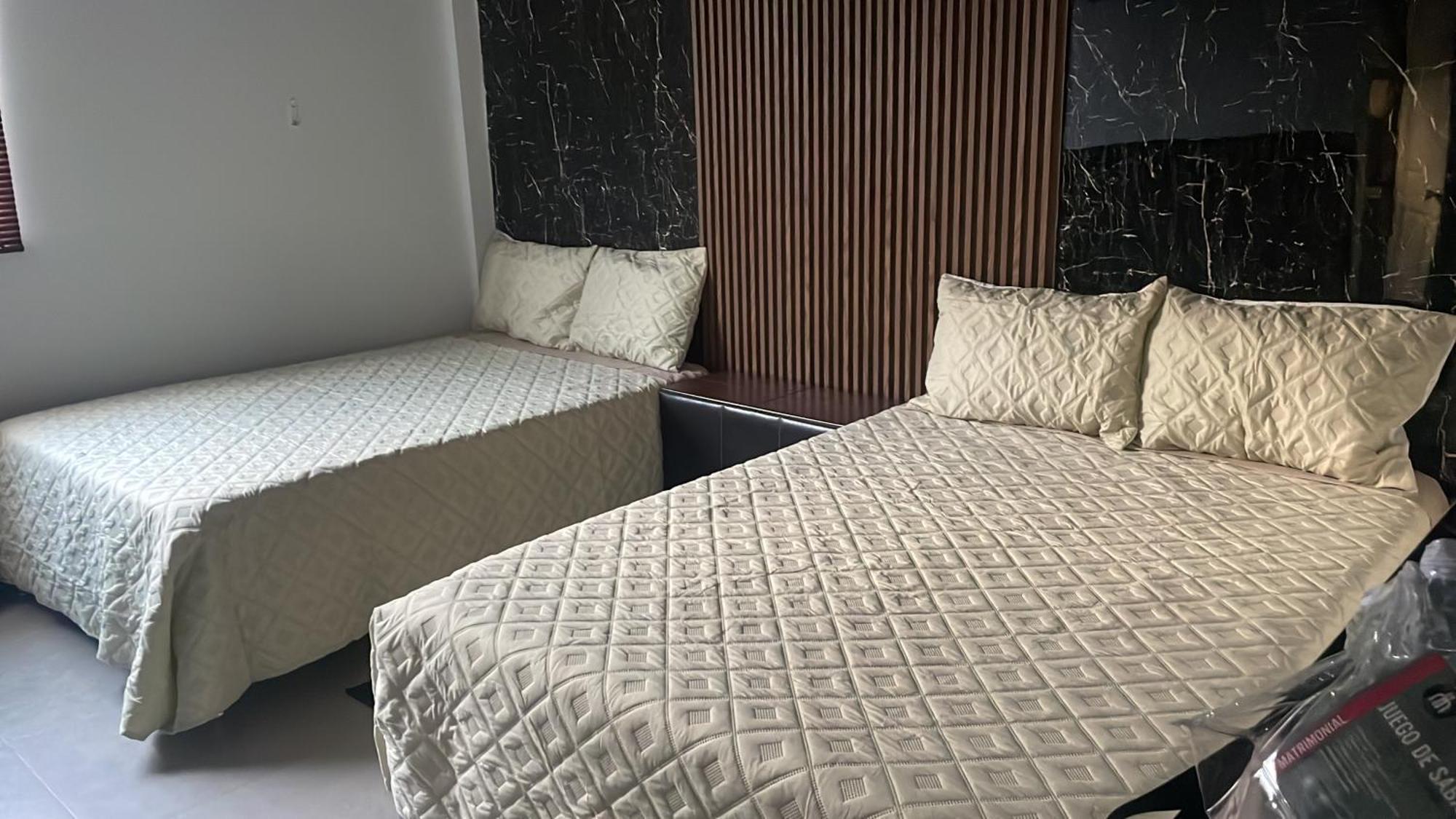Apartamentos Aeropuerto سيوداد خواريز المظهر الخارجي الصورة