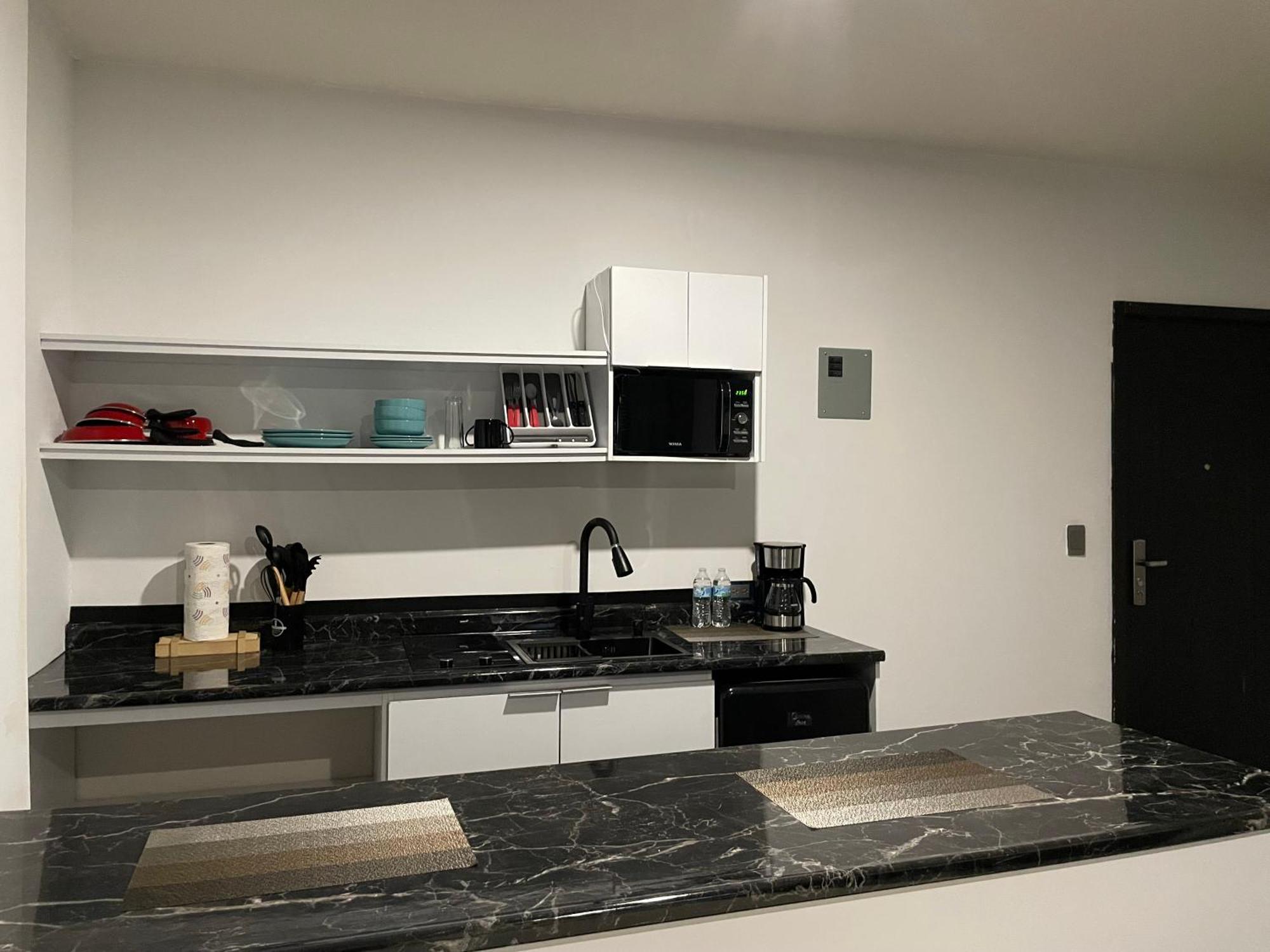 Apartamentos Aeropuerto سيوداد خواريز المظهر الخارجي الصورة